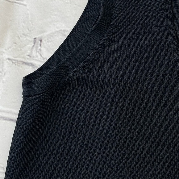 Worthington Woman’s Black Round Neck Sleeveless Basic Blouse top size L - Picture 7 of 9